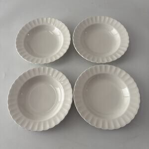 Mikasa MAXIMA CAJ08 YARDLEY 9” White Rimmed Soup Pasta Bowls SET OF 4 READ